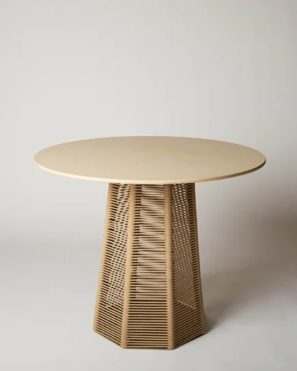 Akino outdoor round dining table