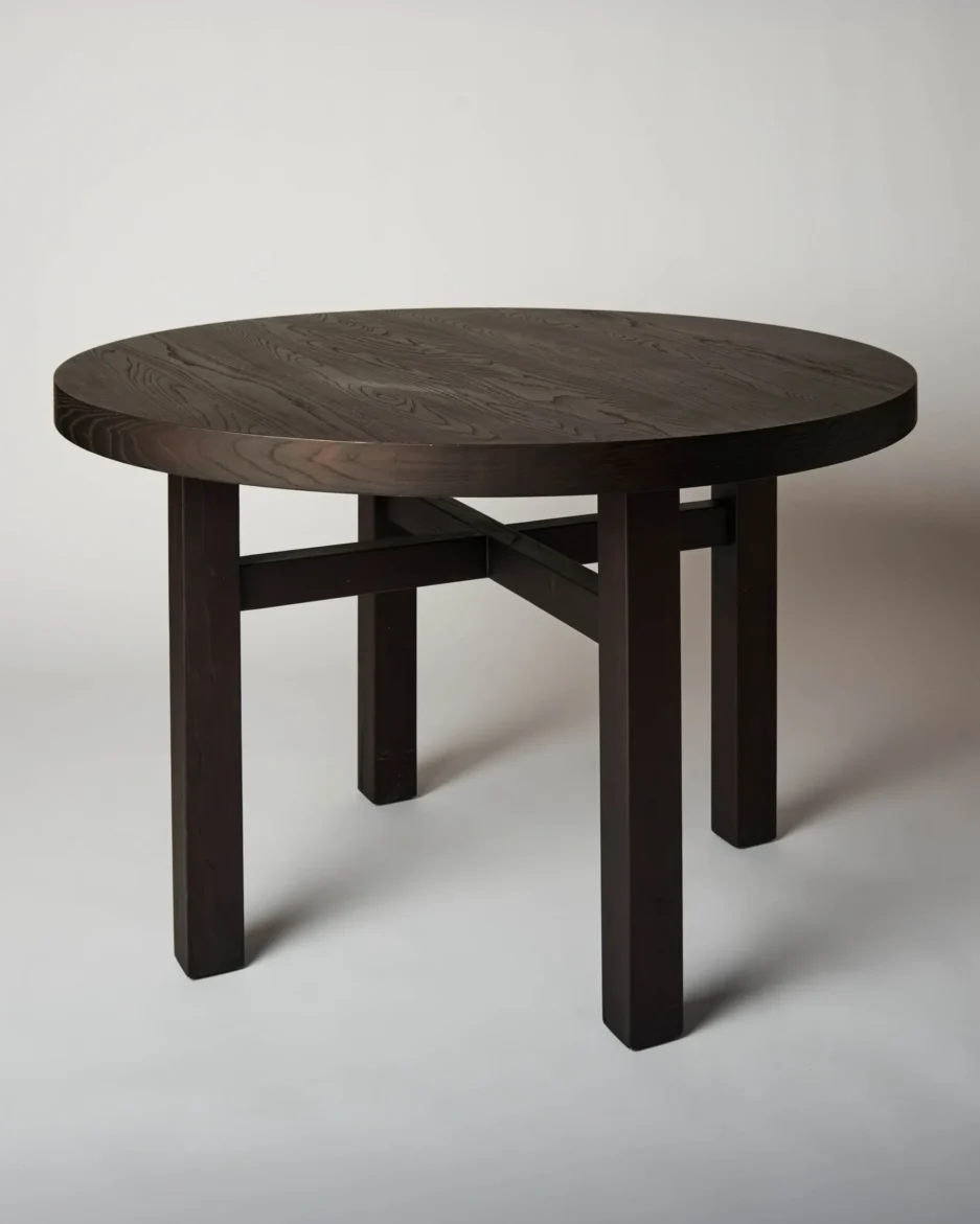 Chiyo dining table